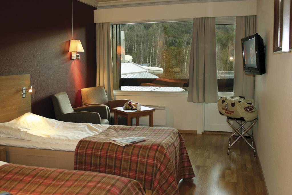Pers Hotel Гуль Экстерьер фото